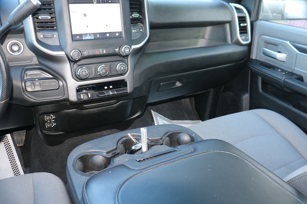 RAM 2500 Big Horn Crew Cab 4WD 2022