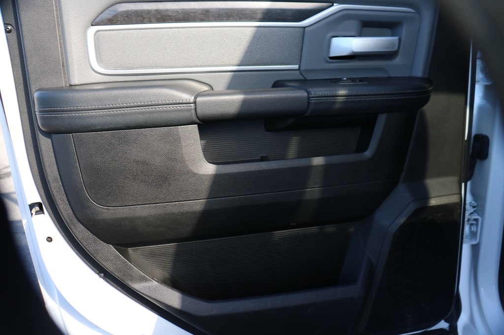 RAM 2500 Big Horn Crew Cab 4WD 2022