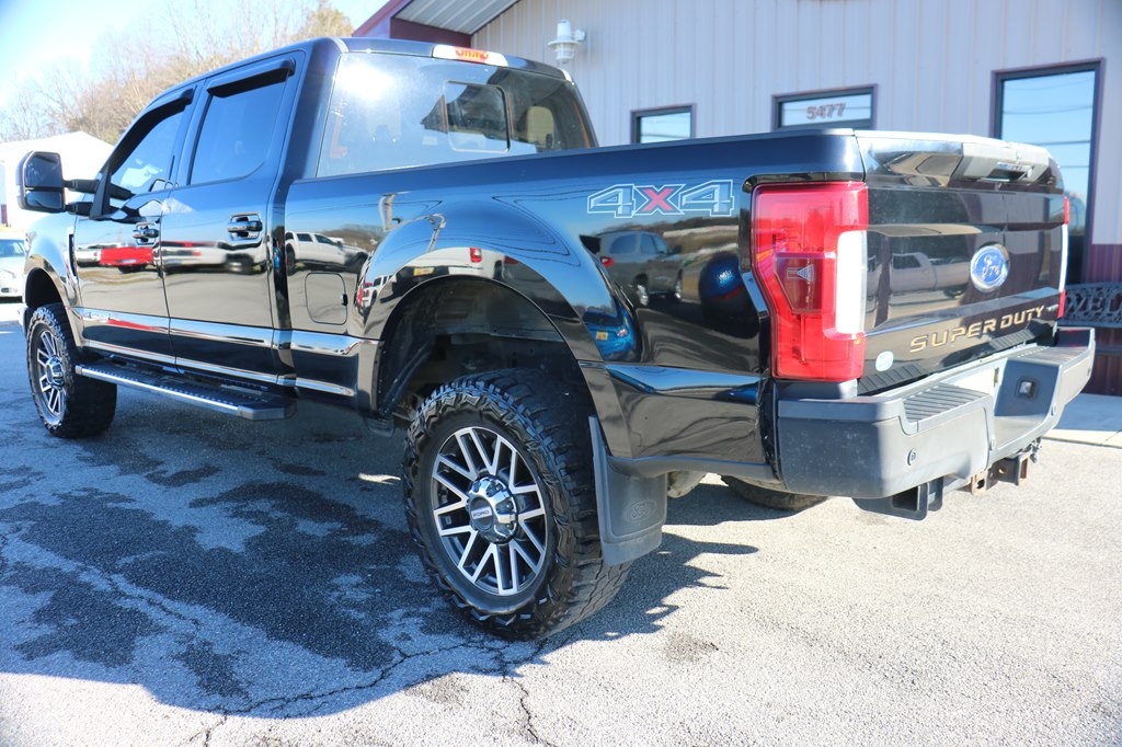 Ford F-350 SD Lariat Crew Cab 4WD 2017