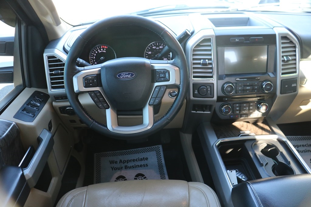 Ford F-350 SD Lariat Crew Cab 4WD 2017