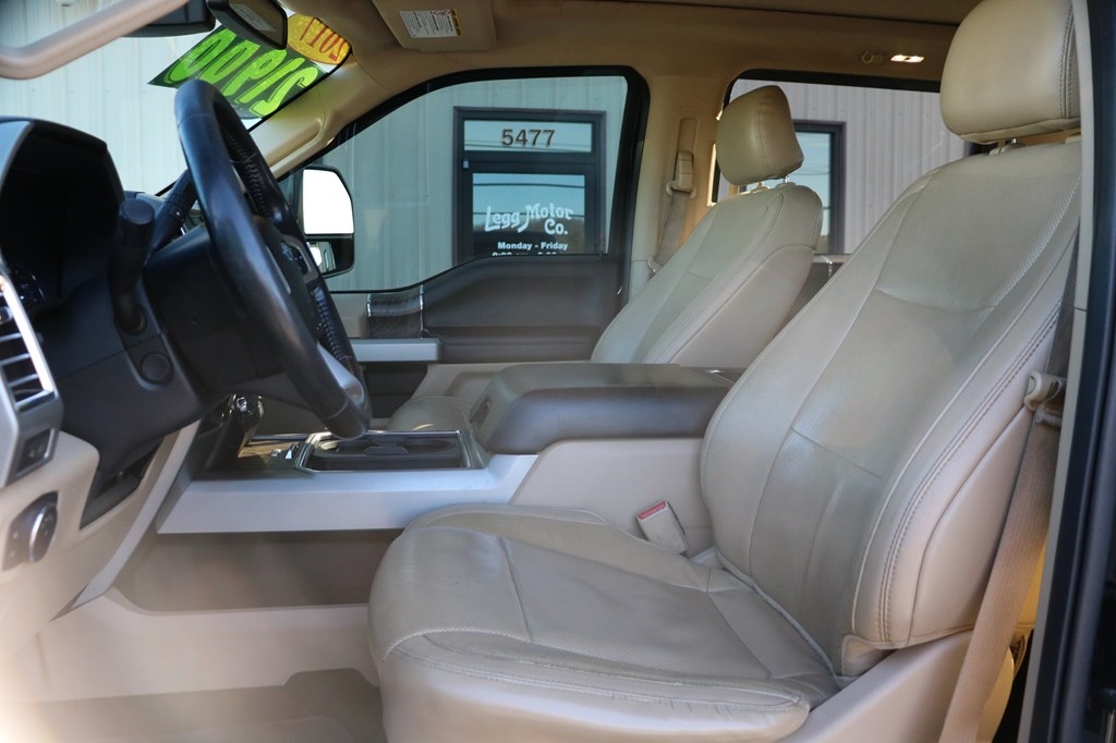 Ford F-350 SD Lariat Crew Cab 4WD 2017