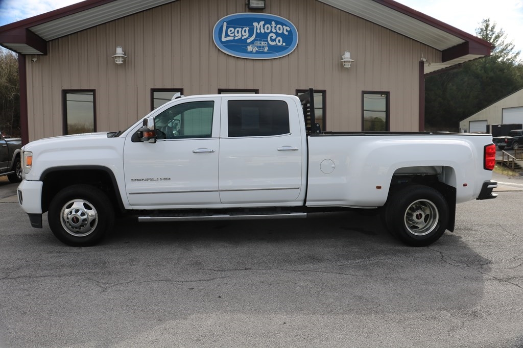 2015 GMC Sierra 3500HD Denali Crew Cab 4WD