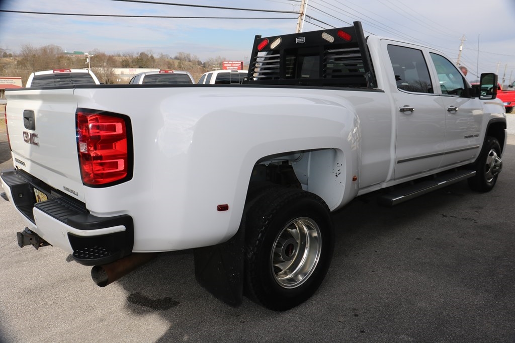 GMC Sierra 3500HD Denali Crew Cab 4WD 2015
