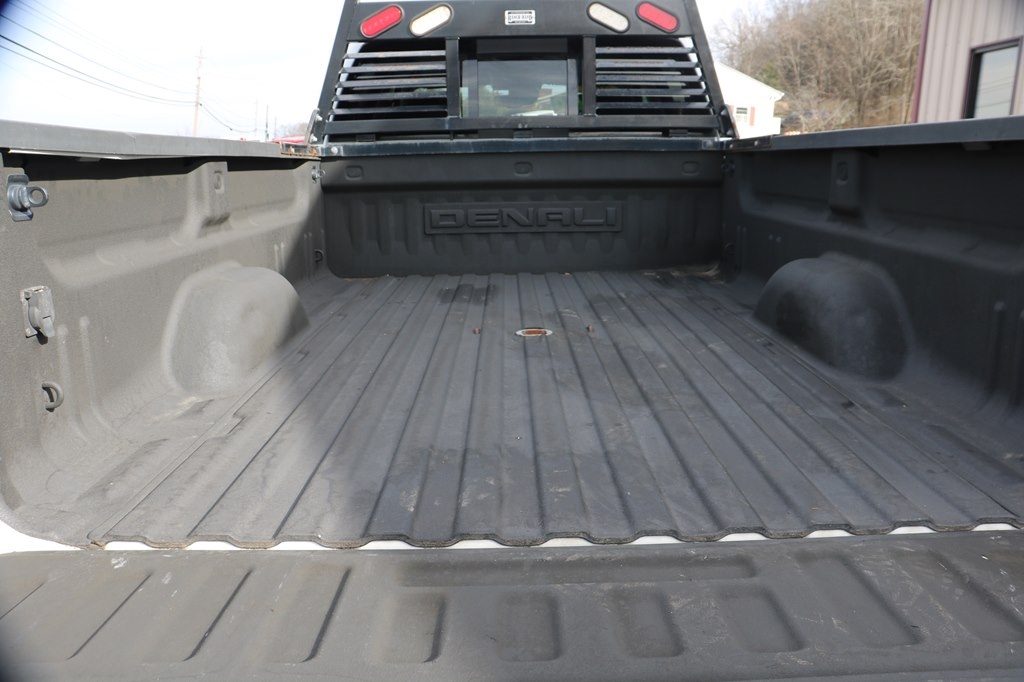 GMC Sierra 3500HD Denali Crew Cab 4WD 2015