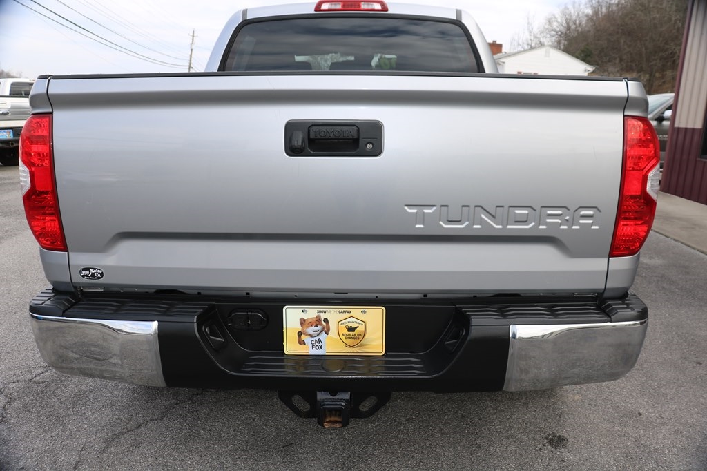 Toyota Tundra SR5 5.7L V8 CrewMax 4WD 2018