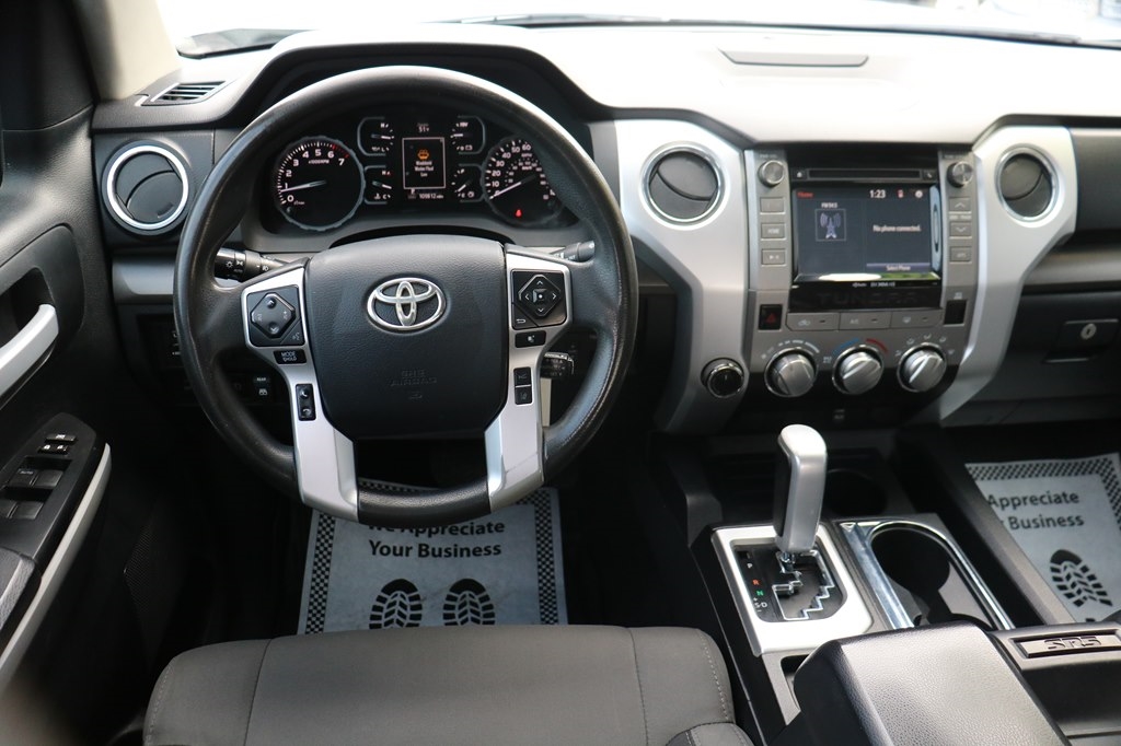 Toyota Tundra SR5 5.7L V8 CrewMax 4WD 2018