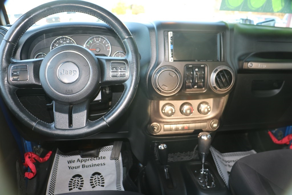 Jeep Wrangler Unlimited Sport 4WD 2015