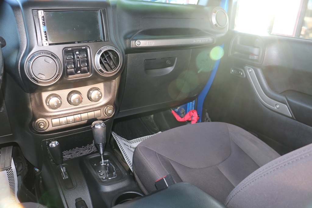 Jeep Wrangler Unlimited Sport 4WD 2015