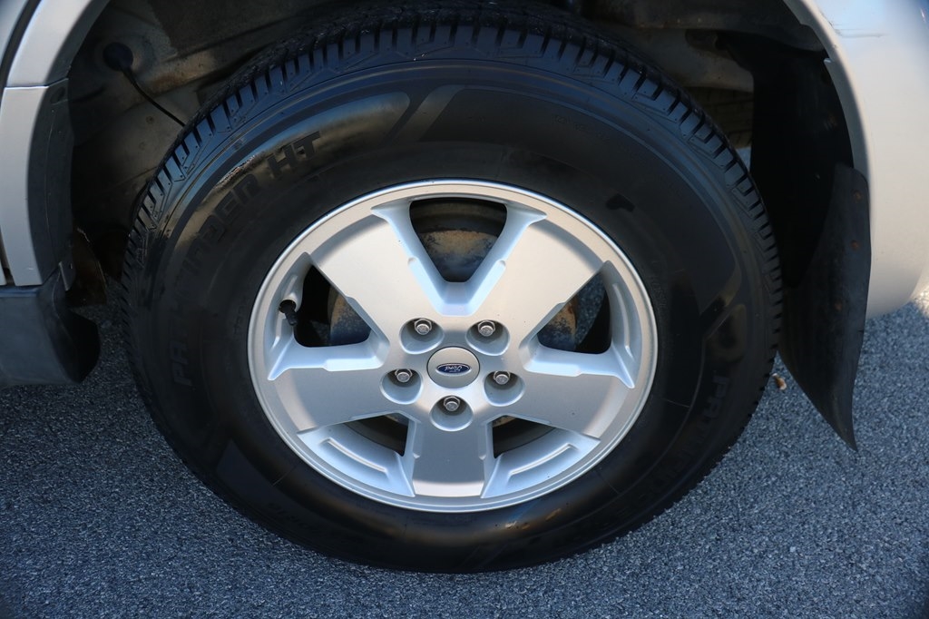 Ford Escape XLT 4WD 2011