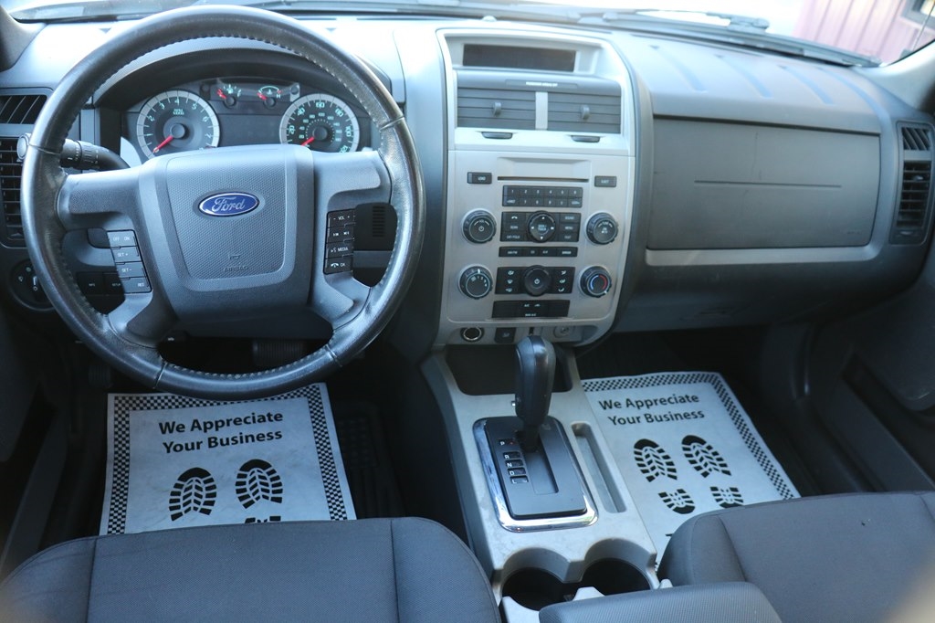 Ford Escape XLT 4WD 2011