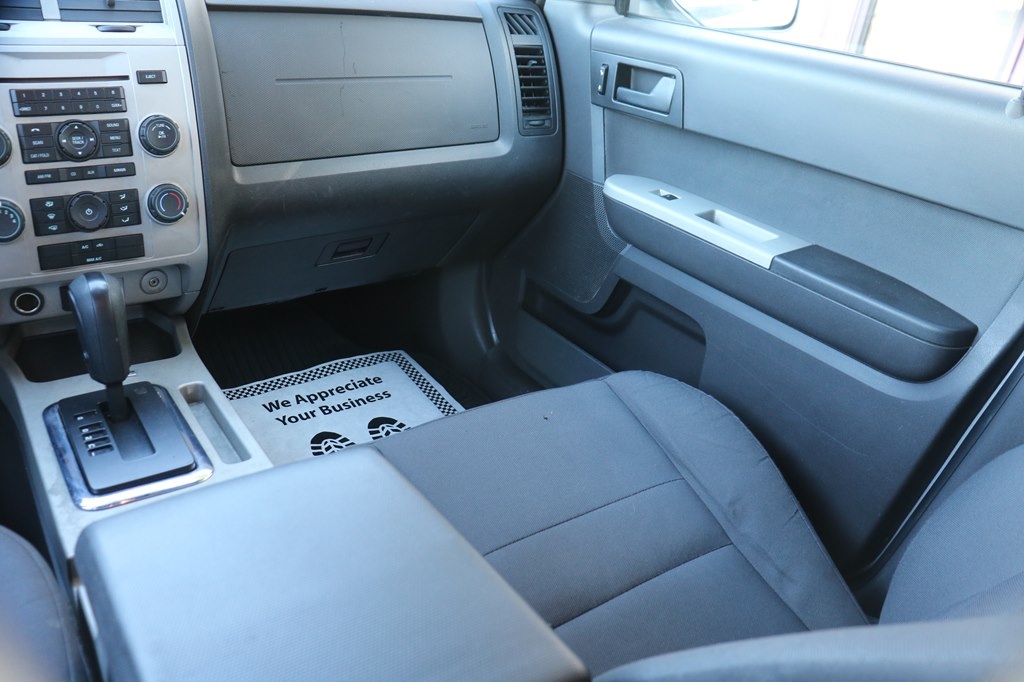 Ford Escape XLT 4WD 2011