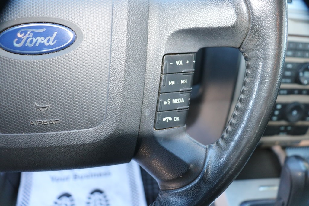 Ford Escape XLT 4WD 2011