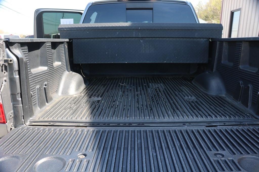 Nissan Titan SV Crew Cab 4WD 2018