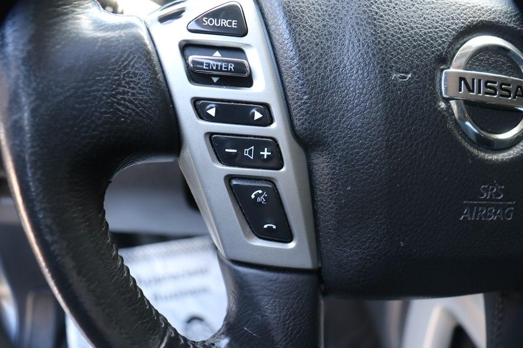 Nissan Titan SV Crew Cab 4WD 2018