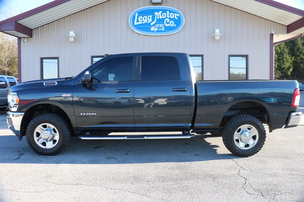 RAM 2500 Tradesman Crew Cab SWB 4WD 2020