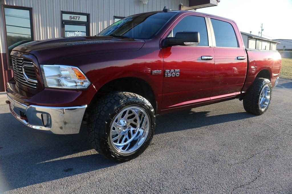 RAM 1500 4WD Crew Cab 149" Big Horn 2017