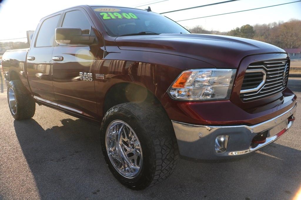 RAM 1500 4WD Crew Cab 149" Big Horn 2017