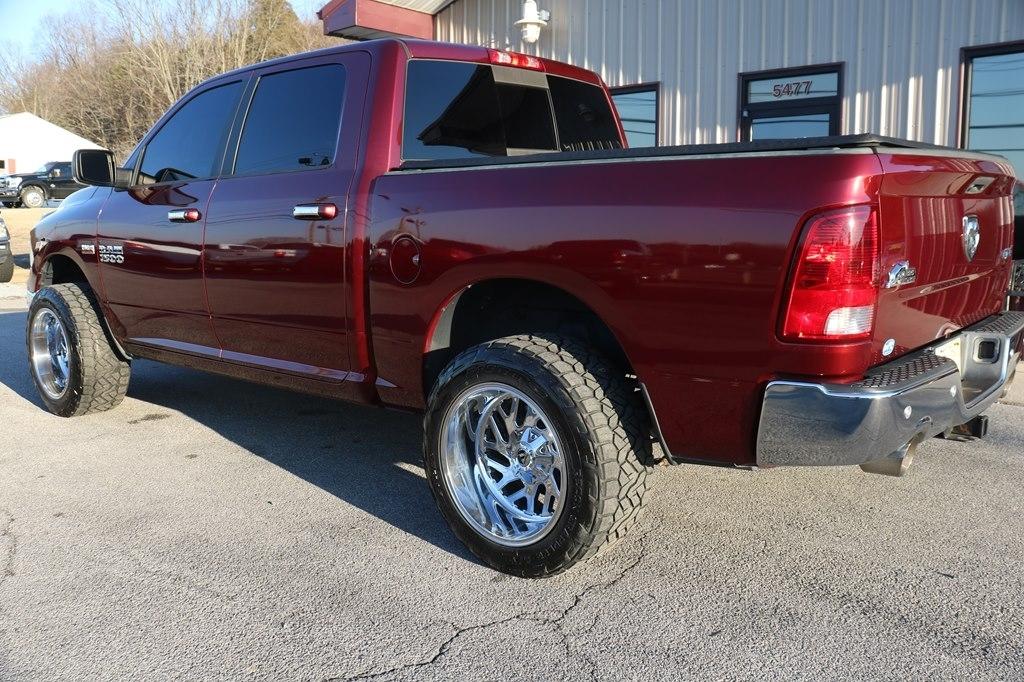 RAM 1500 4WD Crew Cab 149" Big Horn 2017