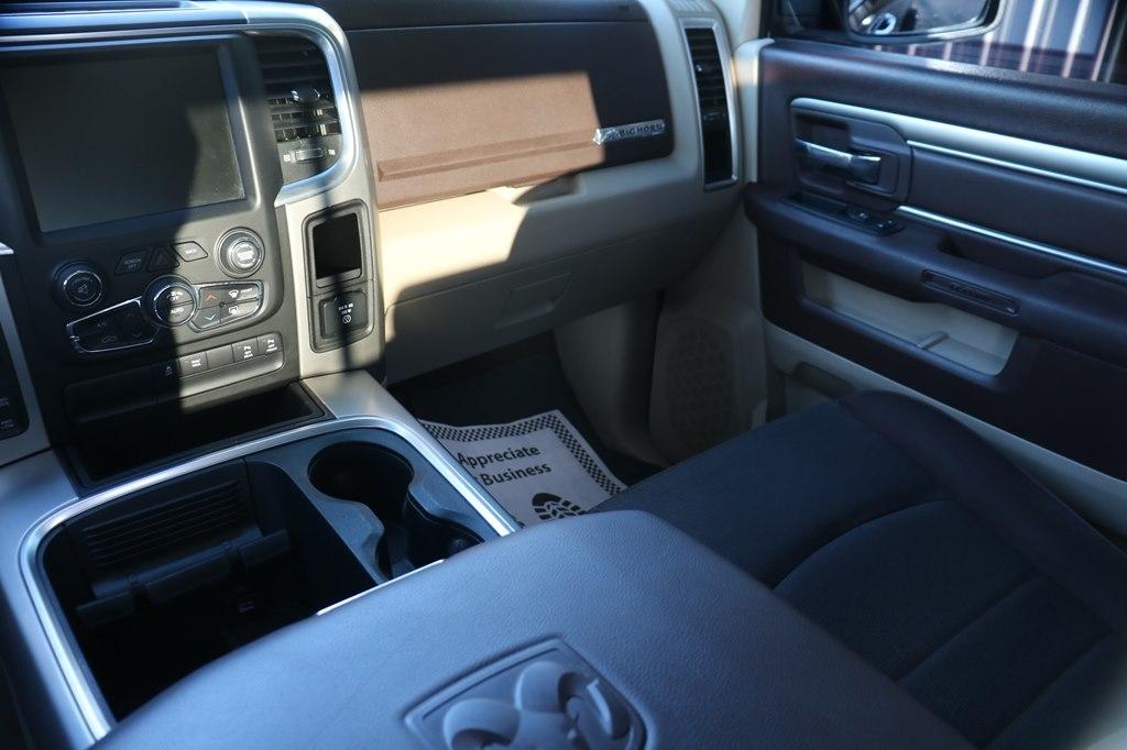 RAM 1500 4WD Crew Cab 149" Big Horn 2017