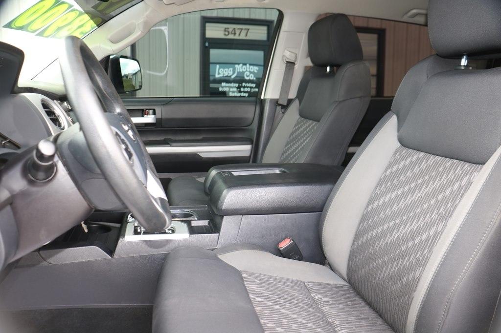 Toyota Tundra SR5 5.7L V8 FFV CrewMax 4WD 2019