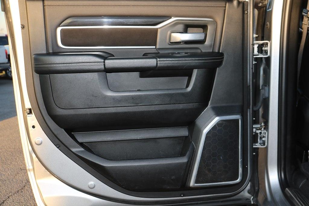 RAM 2500 Laramie Mega Cab 4WD 2020