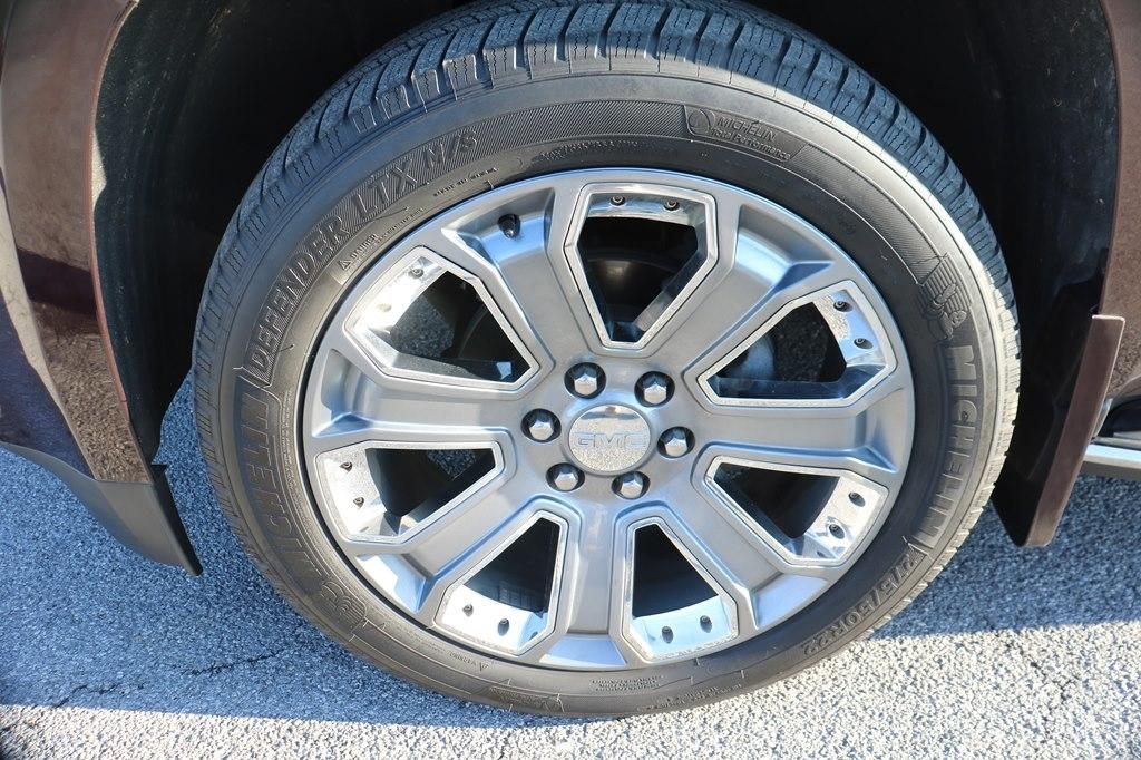 GMC Yukon SLT 4WD 2017