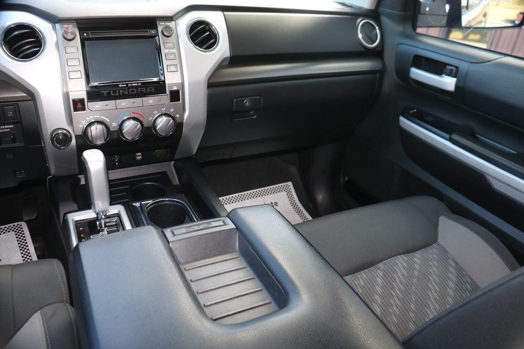 Toyota Tundra SR5 5.7L V8 CrewMax 4WD 2019