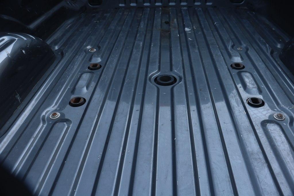 Ford F-350 SD XL Crew Cab Long Bed DRW 4WD 2023