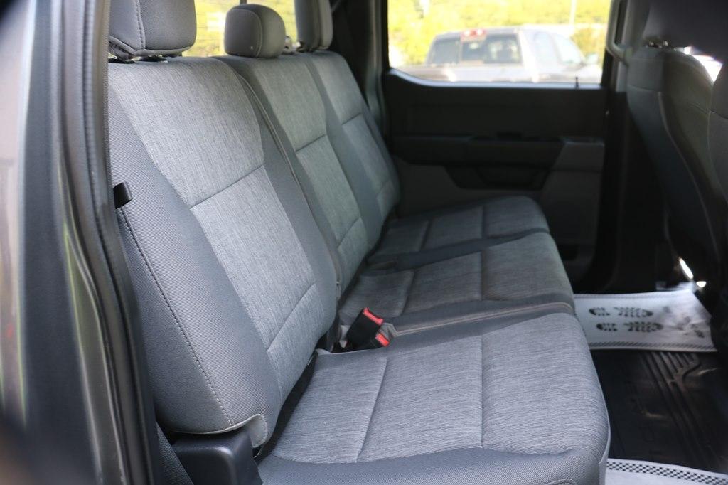 Ford F-350 SD XL Crew Cab Long Bed DRW 4WD 2023