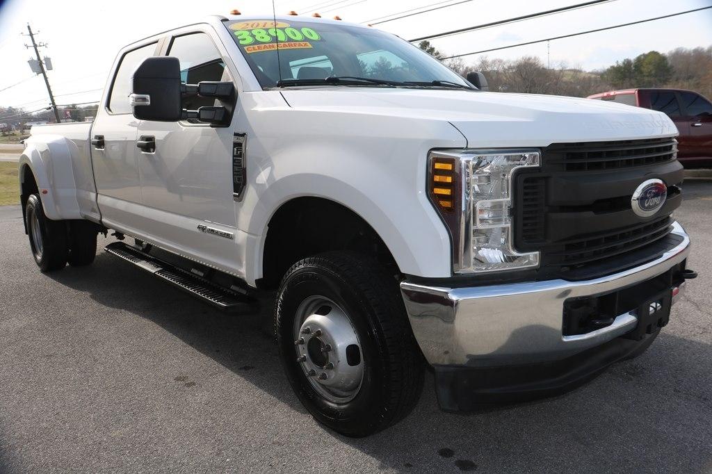 Ford F-350 SD XL Crew Cab Long Bed DRW 4WD 2019