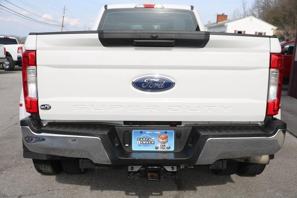 Ford F-350 SD XL Crew Cab Long Bed DRW 4WD 2019