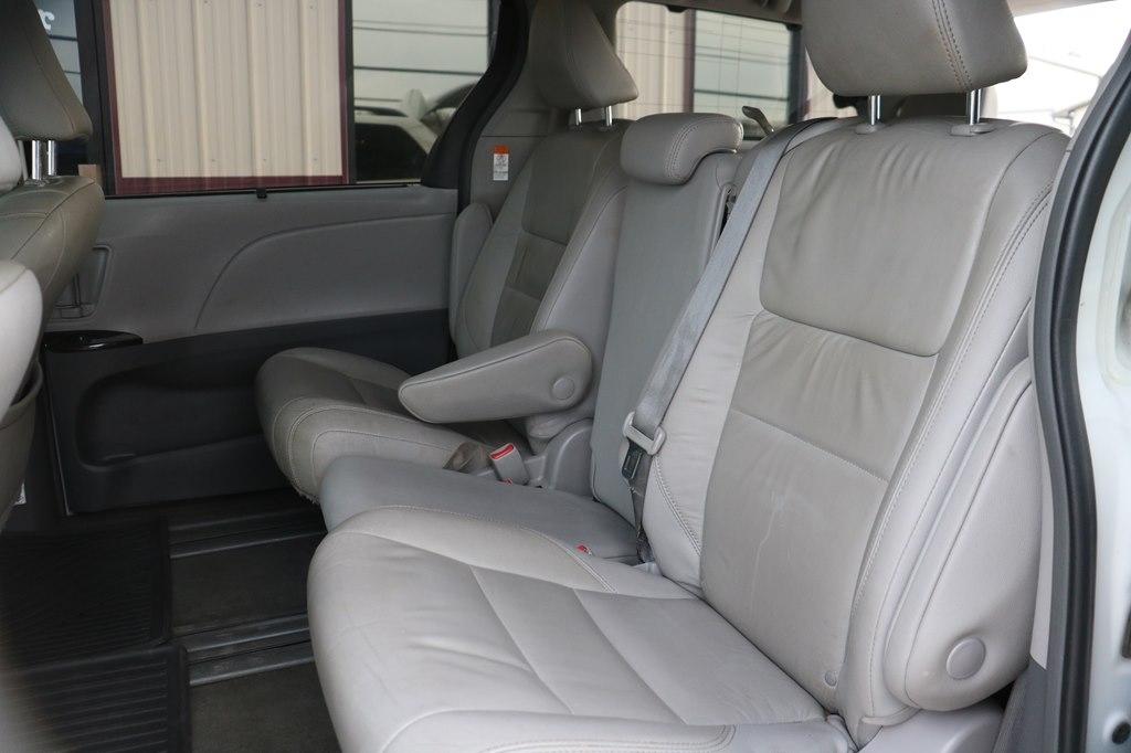 Toyota Sienna XLE 8-Pass V6 2019