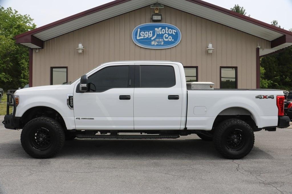2019 Ford F-250 SD XLT Crew Cab Short Bed 4WD