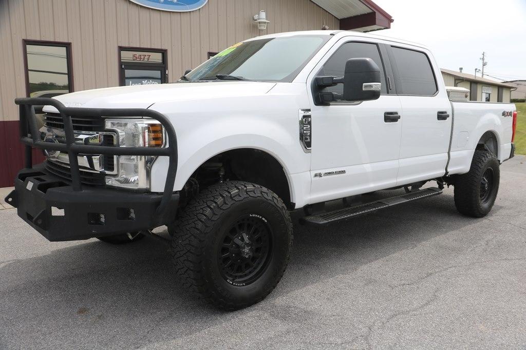 Ford F-250 SD XLT Crew Cab Short Bed 4WD 2019