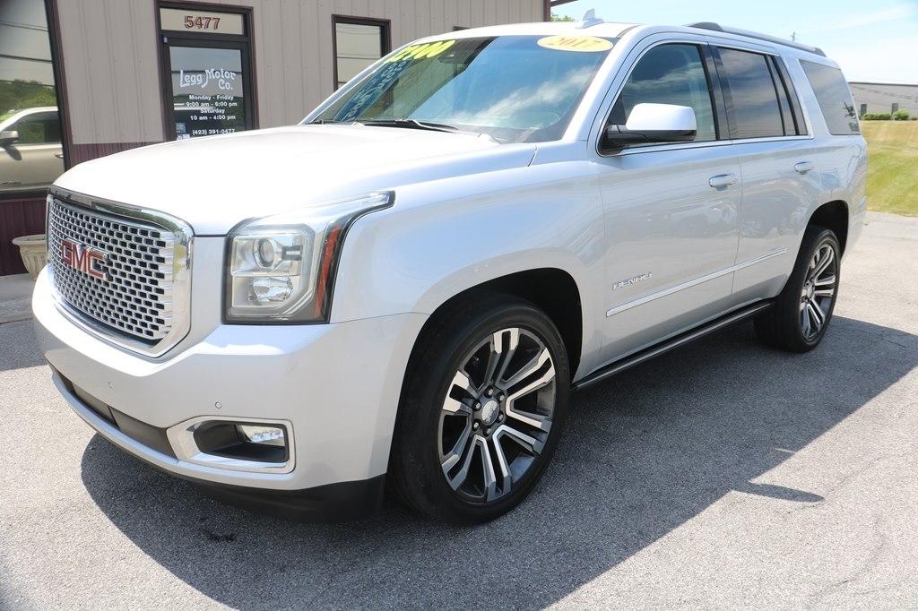 GMC Yukon Denali 4WD 2017