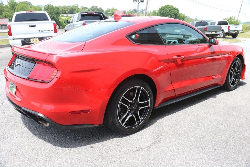 Ford Mustang EcoBoost Coupe 2022