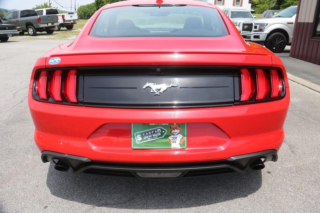 Ford Mustang EcoBoost Coupe 2022