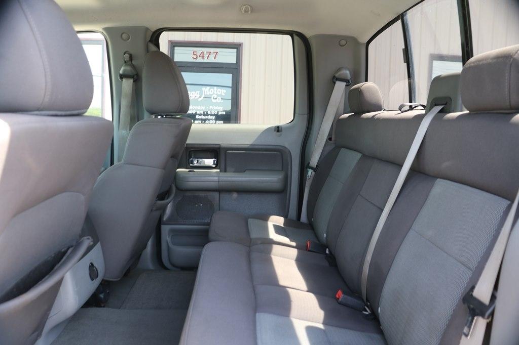 Ford F-150 4WD SuperCrew 157" XLT 2005