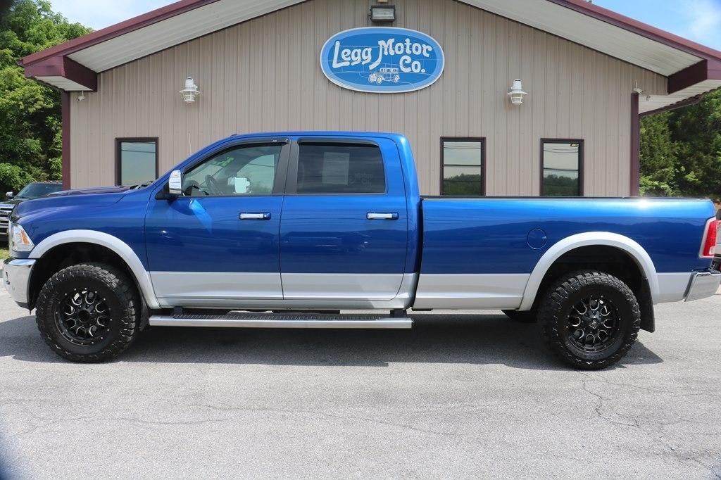 2017 RAM 3500 Laramie Crew Cab LWB 4WD
