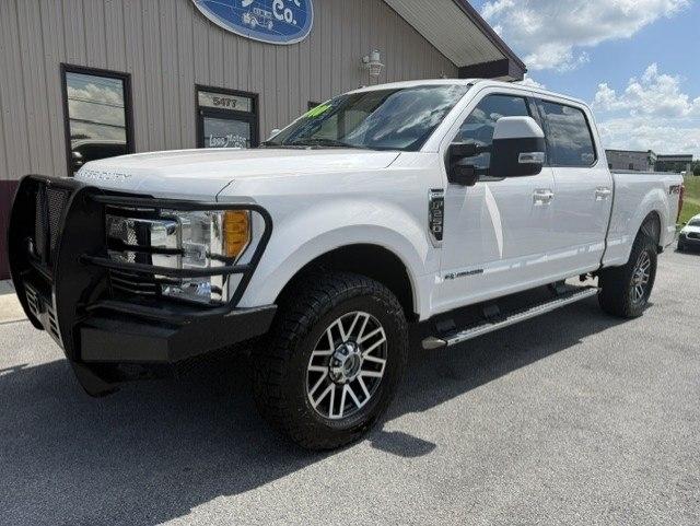 Ford F-250 SD Lariat Crew Cab 4WD 2017