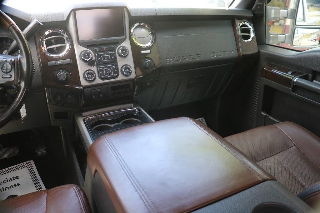 Ford F-250 SD Platinum Crew Cab 4WD 2016