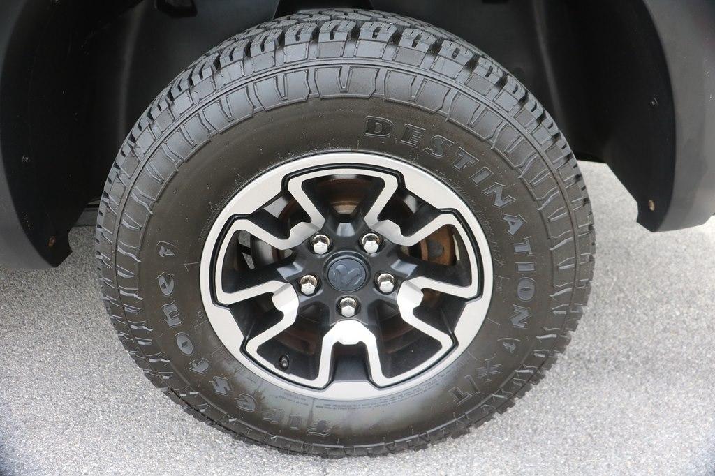 RAM 1500 Rebel Crew Cab SWB 4WD 2017