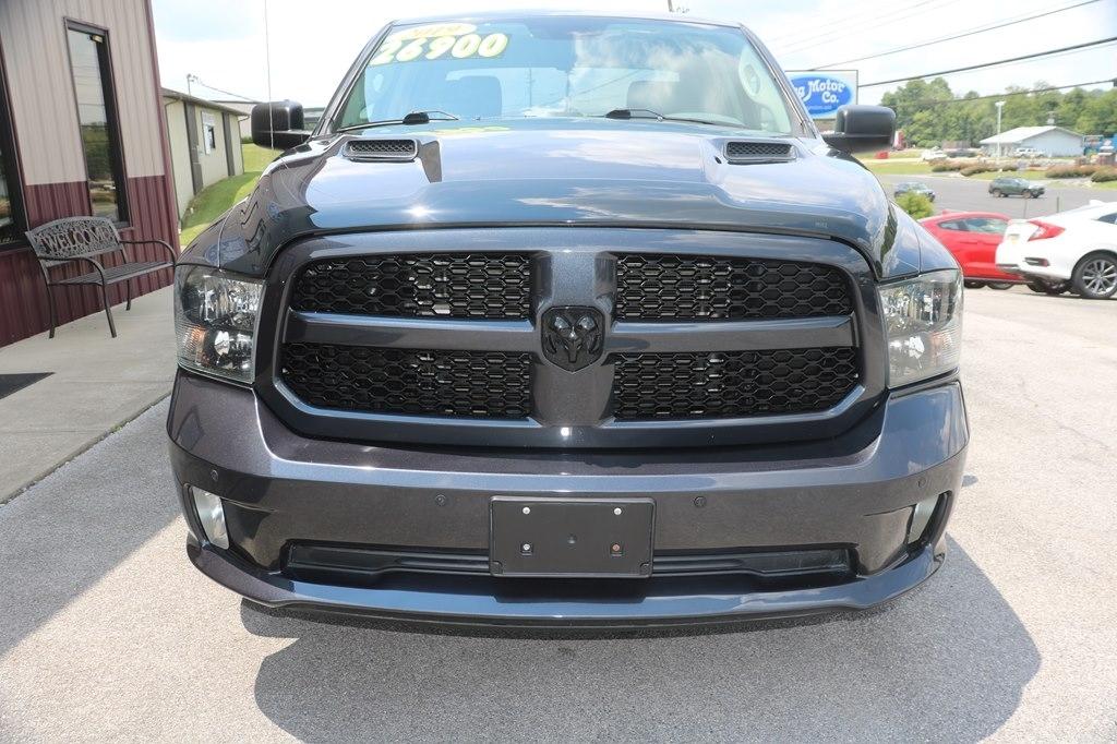 RAM 1500 Classic Express 4x4 Quad Cab 6'4" Box 2019