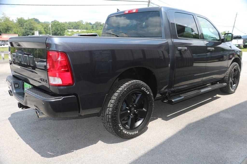 RAM 1500 Classic Express 4x4 Quad Cab 6'4" Box 2019