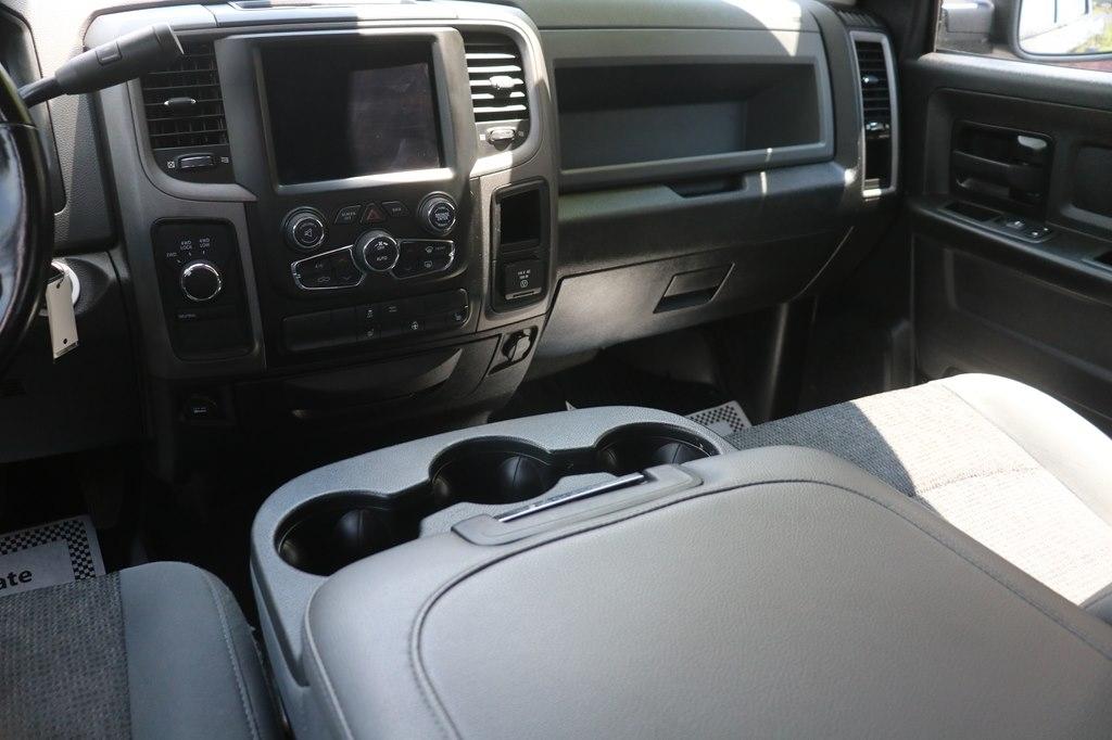 RAM 1500 Classic Express 4x4 Quad Cab 6'4" Box 2019