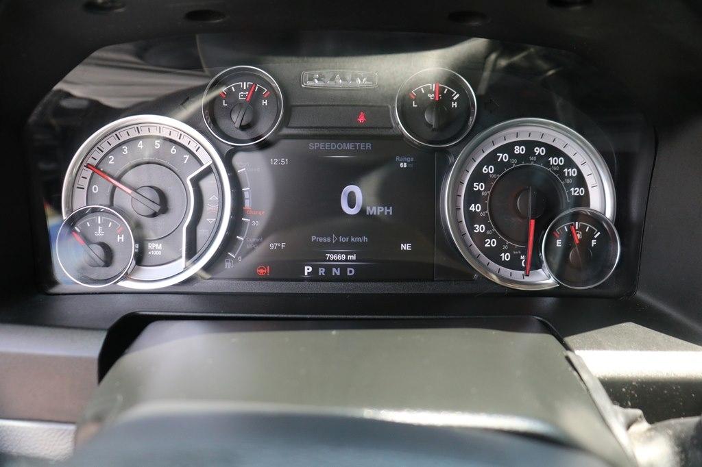 RAM 1500 Classic Express 4x4 Quad Cab 6'4" Box 2019
