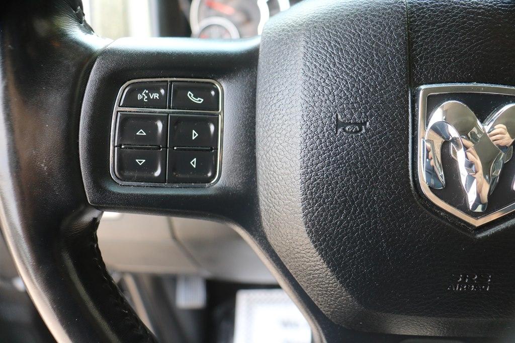 RAM 1500 Classic Express 4x4 Quad Cab 6'4" Box 2019
