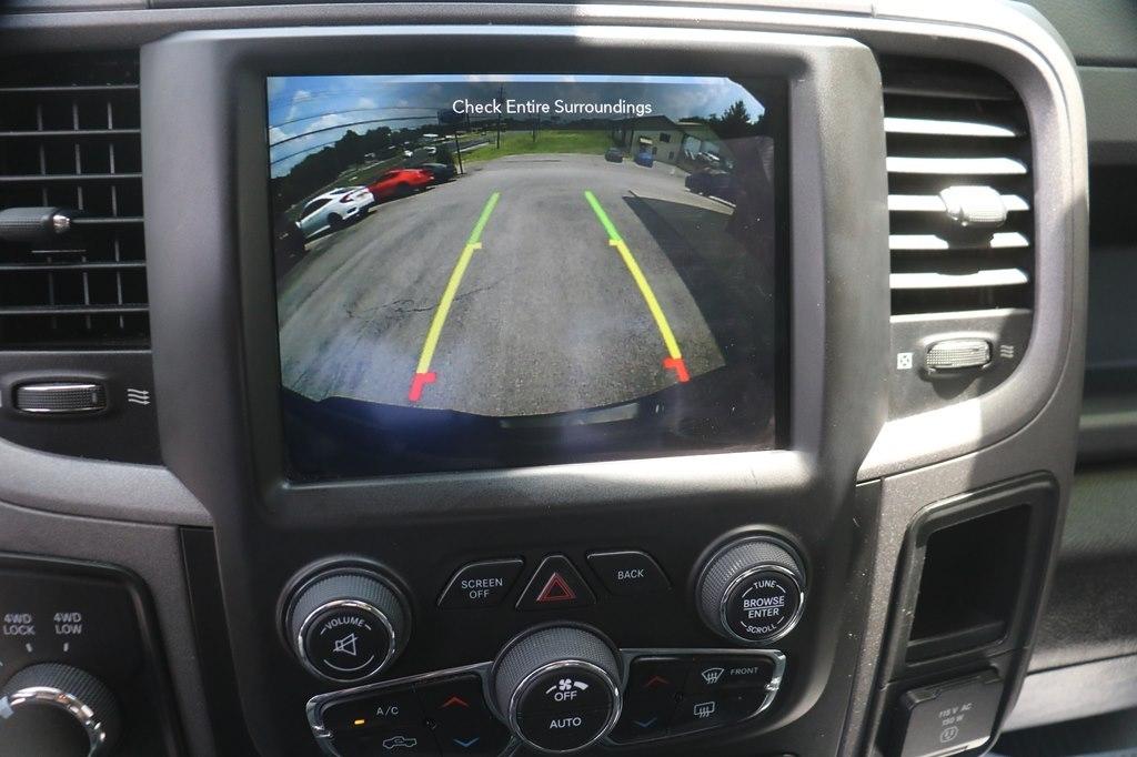 RAM 1500 Classic Express 4x4 Quad Cab 6'4" Box 2019