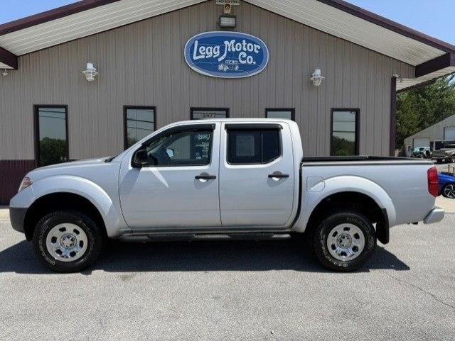 2017 Nissan Frontier SL Crew Cab 5AT 4WD