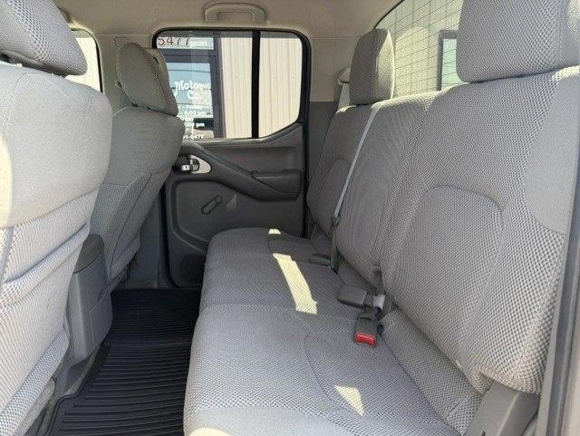 Nissan Frontier S Crew Cab 5AT 4WD 2017